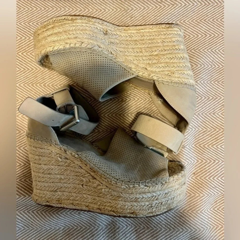 EUC Marc Fisher Women's Adalyn Espadrille Wedge Sandal Size 7